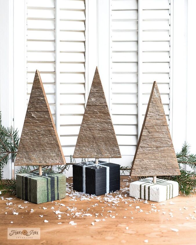 prepara estos adorables rboles de navidad en los regalos utilizando trozos de madera, El resultado final