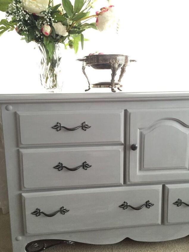 how to chalk paint a dresser with annie sloan paris grey chalkpaint