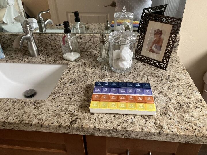 q how can i hide a pills dispenser