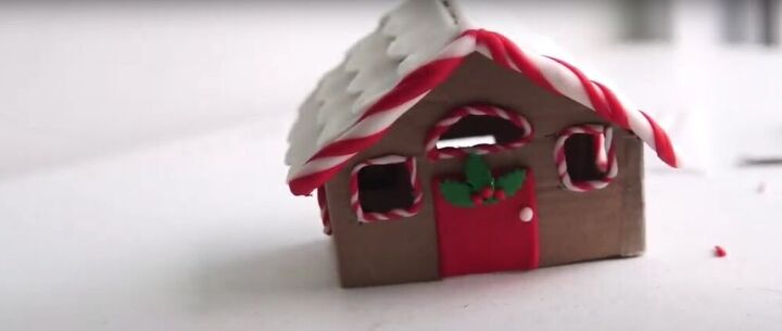 lighted gingerbread house using cardboard box clay