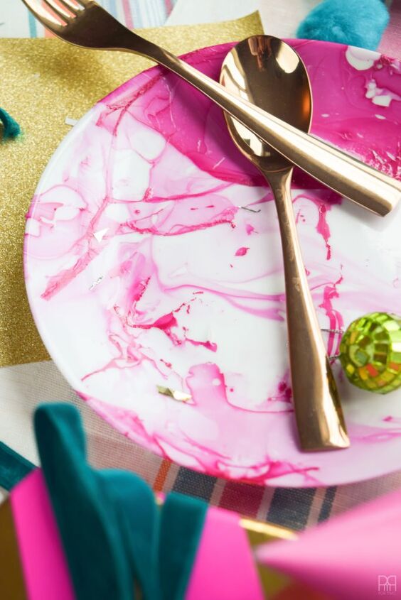 s boost your mood with these 12 colorful decor ideas, Brighten your table with gorgeous marbleized plates