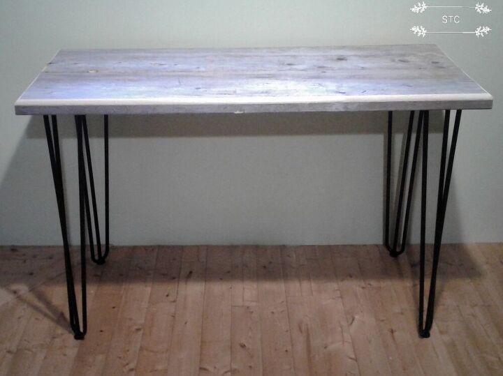 nossa mesa super fcil feita de sucata de madeira e pernas de gancho de cabelo, Mesa com o lado direito para cima