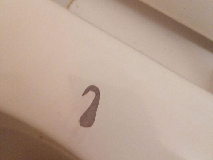q clean permanent hair dye from a plastic loo seat and window sill