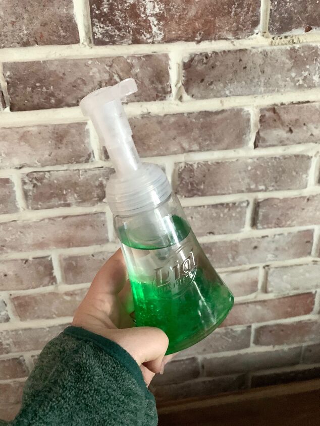 the 20 most useful home tricks techniques people shared in 2021, Stay germ free on the go with homemade hand sanitizer
