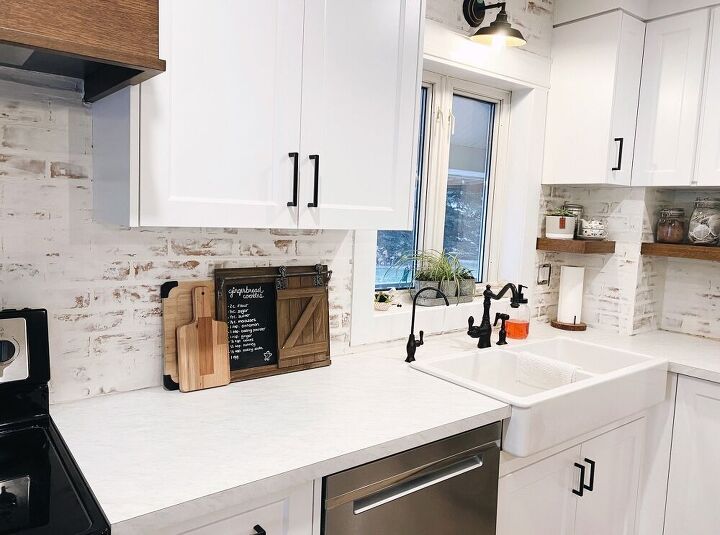 german schmear brick backsplash