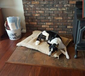 s 27 seriously cute diys every dog owner should see, 5 Earth Friendly Coffee Sack Dog Bed