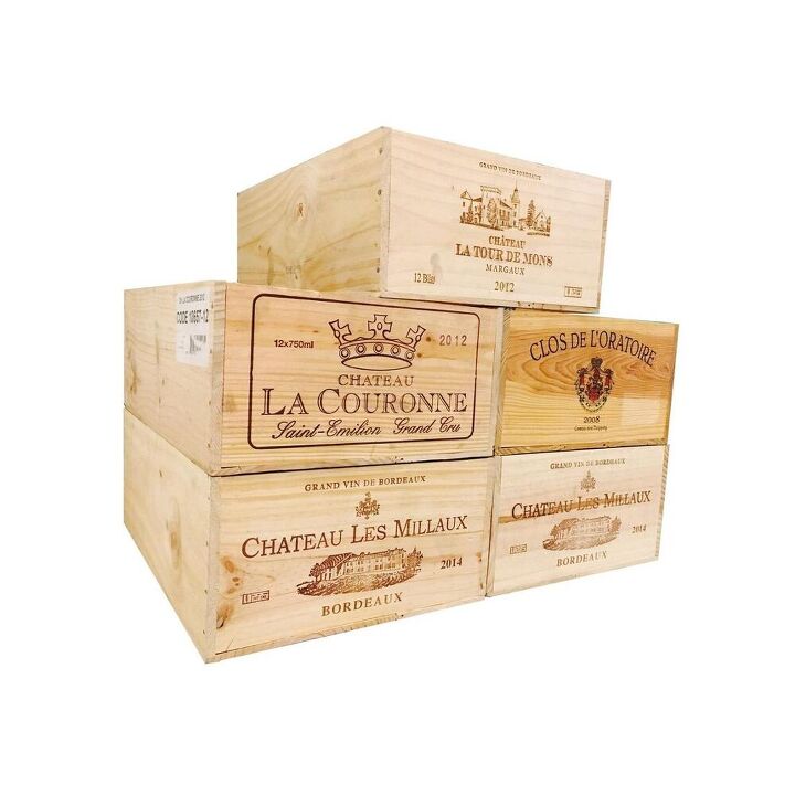 haz que los peldaos de tu escalera rstica parezcan cajas de vino, Cajas de madera para vino con los logos marcados en el lado