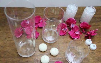 Paisaje de mesa con velas flotantes para el día de San Valentín