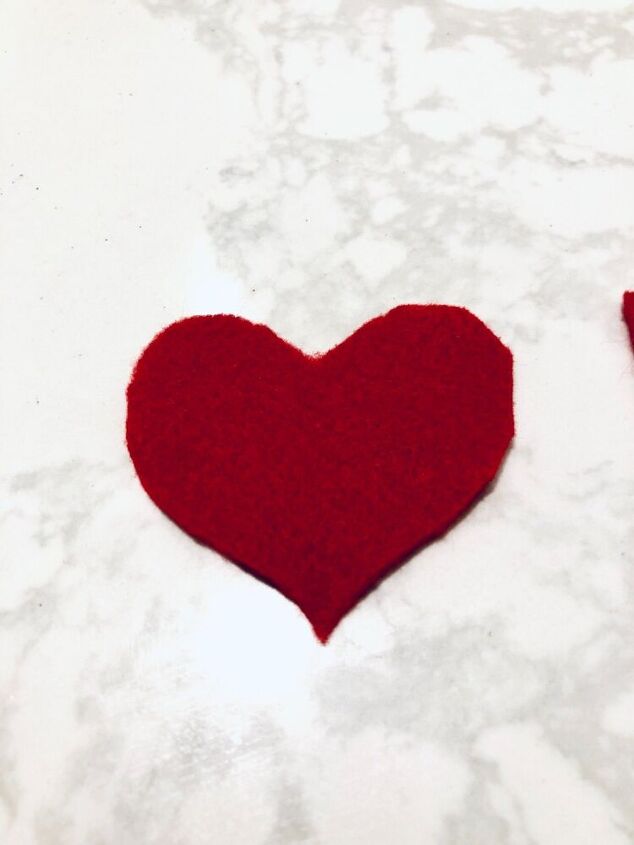 felt heart valentines garland