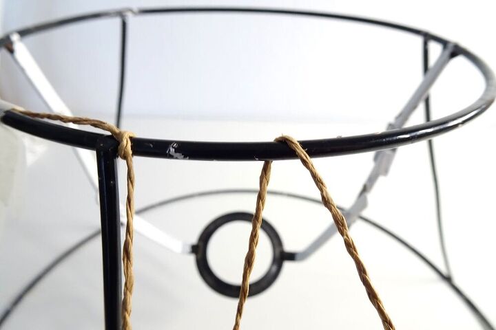 easy wrapped lampshade makeover