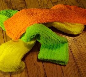 Use those cheap fuzzy socks to make this too-cute table decor