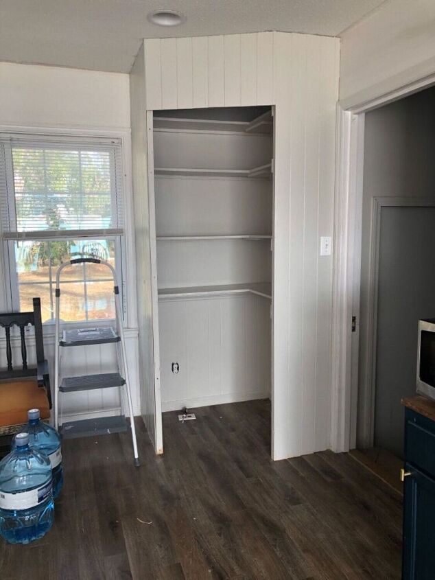 diy built in pantry for less than 100