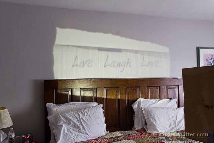 20 hermosas mejoras en el dormitorio que puedes hacer este fin de semana, Dormitorio Makeover DIY Arte de la pared