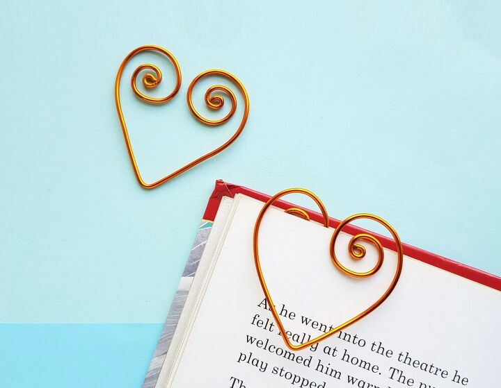 wire heart bookmark