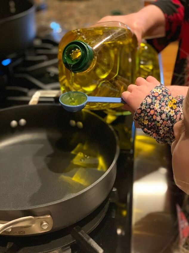 play food olive oil bottle