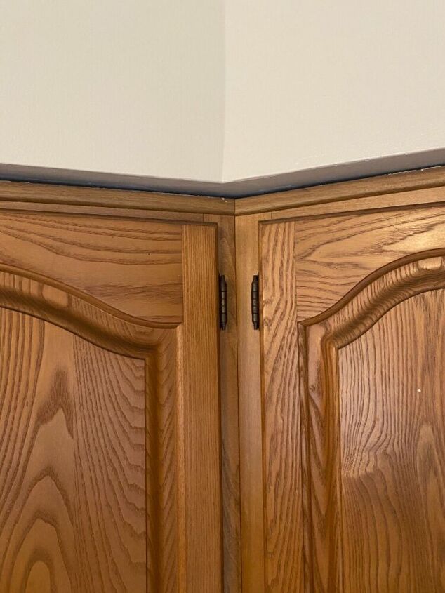 how to fix gap between kitchen cabinets and soffit