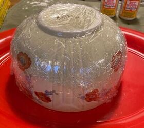 Why everyone will be covering their bowls with cling wrap after seeing this decor trick