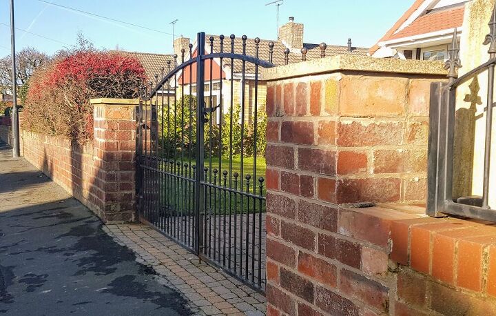 double metal driveway gate installation