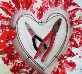 how to create an easy diy heart rag wreath