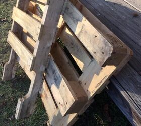 Cut up pallets to make the cutest yard decor this week