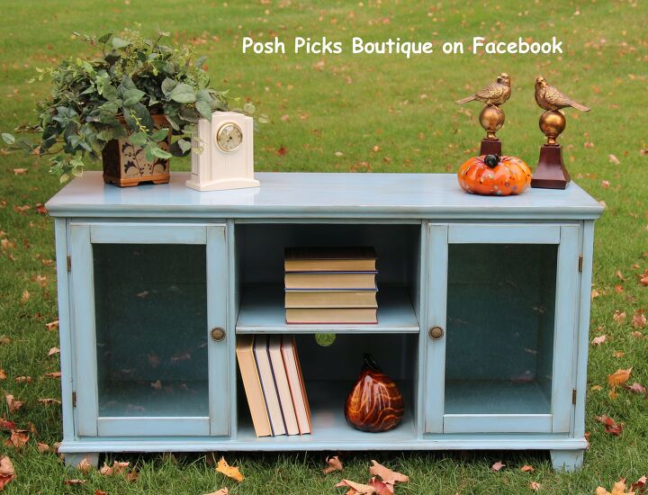 20 ways to add a coastal vibe to your home without being tacky, Renew your cabinet with coastal blues