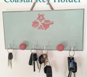 20 ways to add a coastal vibe to your home without being tacky, Stencil shells on your wooden key holder