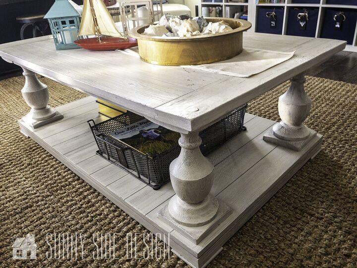 20 ways to add a coastal vibe to your home without being tacky, Glaze your table for a sandy look