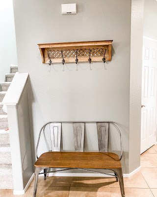 diy mudroom built in