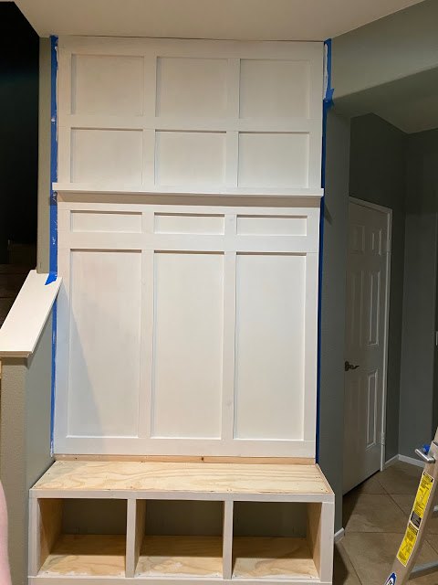 diy mudroom built in