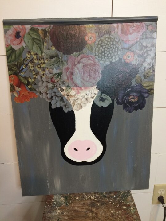 pinte uma imagem de uma vaca
