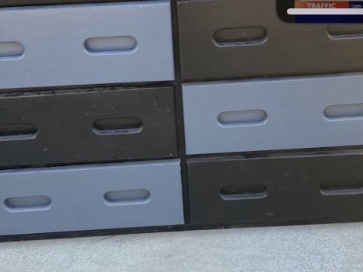 q can anyone help me with this dated dresser