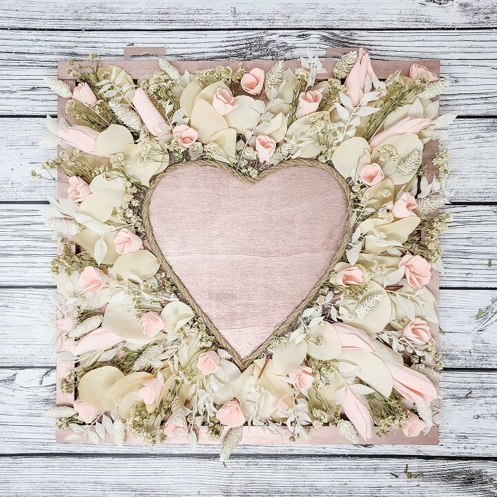 s 20 cute ways to welcome spring next month, Floral heart board
