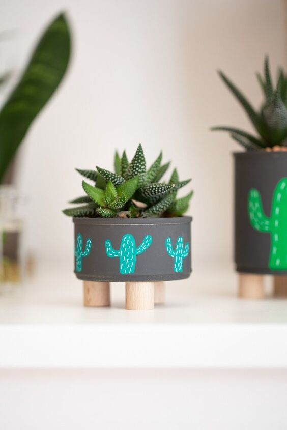 s 20 cute ways to welcome spring next month, DIY mini plant stands