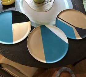 20 pretty dollar tree transformations for you to copy this weekend, Spray paint pizza pans for cool metallic wall art
