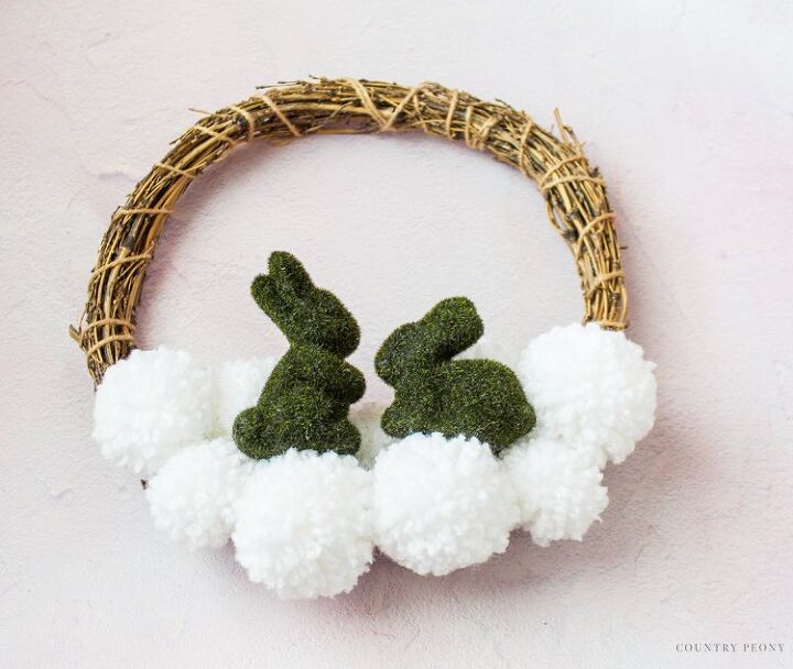 20 pretty dollar tree transformations for you to copy this weekend, Turn a few moss bunnies into a sweet spring wreath
