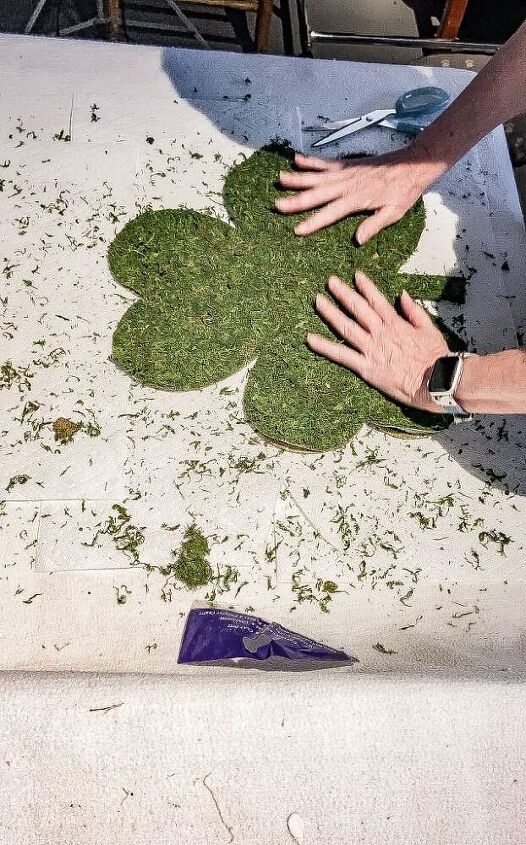 how to make moss shamrock placemats