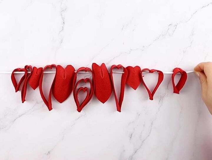 how to make a hanging heart garland