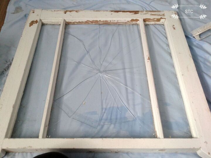 transforme uma velha janela quebrada em uma decorao charmosa