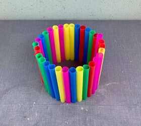 make a fluted concrete planter with straws