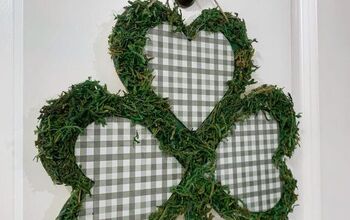 Shamrock Wreath