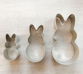 Use rabbit-shaped cookie cutters for this too-cute table idea
