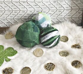 s 17 fun decor ideas for st patrick s day, Decorative fabric wrapped spheres