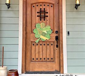 s 17 fun decor ideas for st patrick s day, Mandala four leaf clover door hanging
