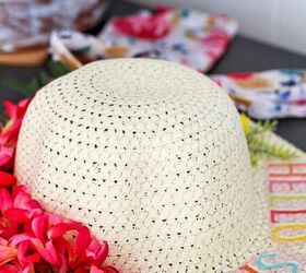 Condensar Todo el mundo Embotellamiento DIY Decoración primaveral de la puerta de entrada con sombrero de paja! |  Hometalk