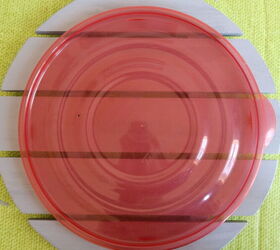 How she used a container lid to refresh her door for spring