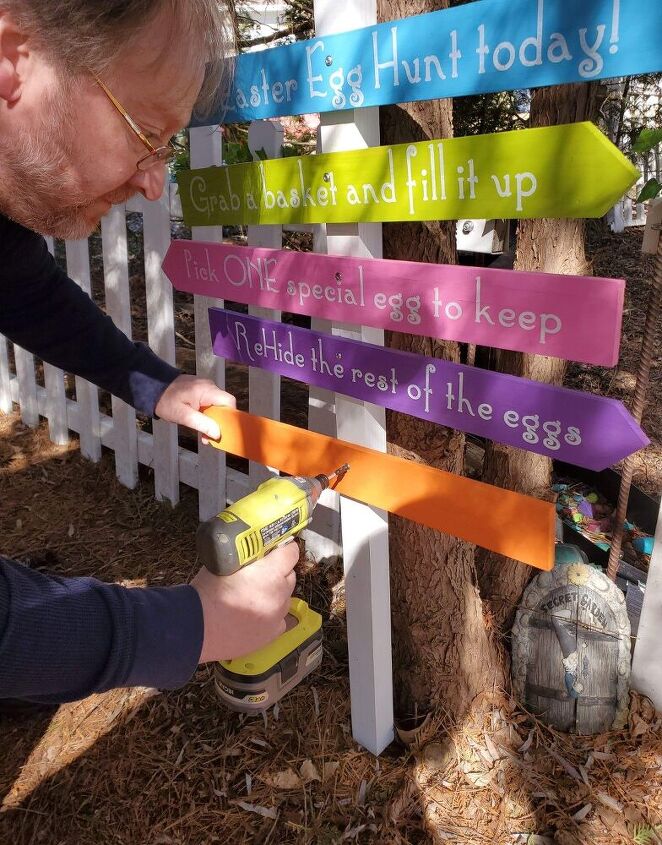 diy easter egg hunt with signs, Attach sign boards