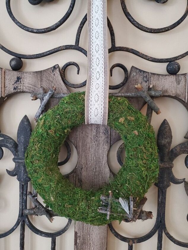 25 spring porch ideas that ll brighten up your block, Stick framed moss wreath