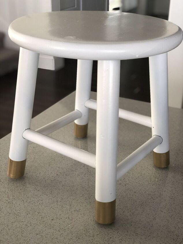 blue stool to cool stool
