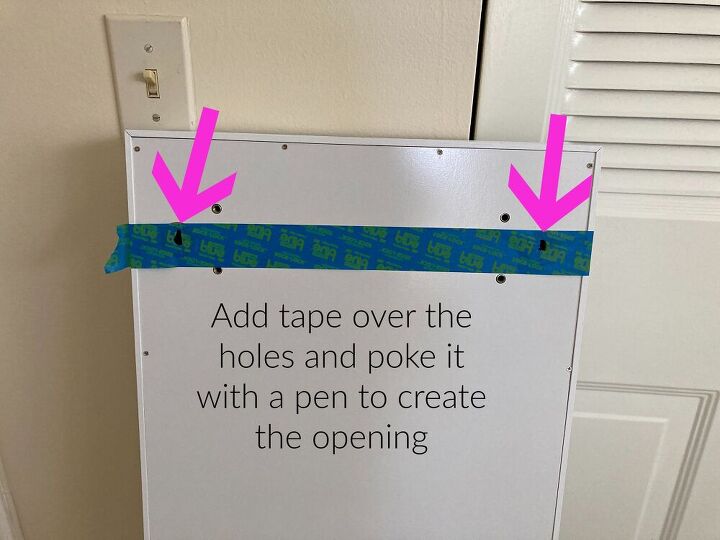 how to hang a picture straight with one piece of tape