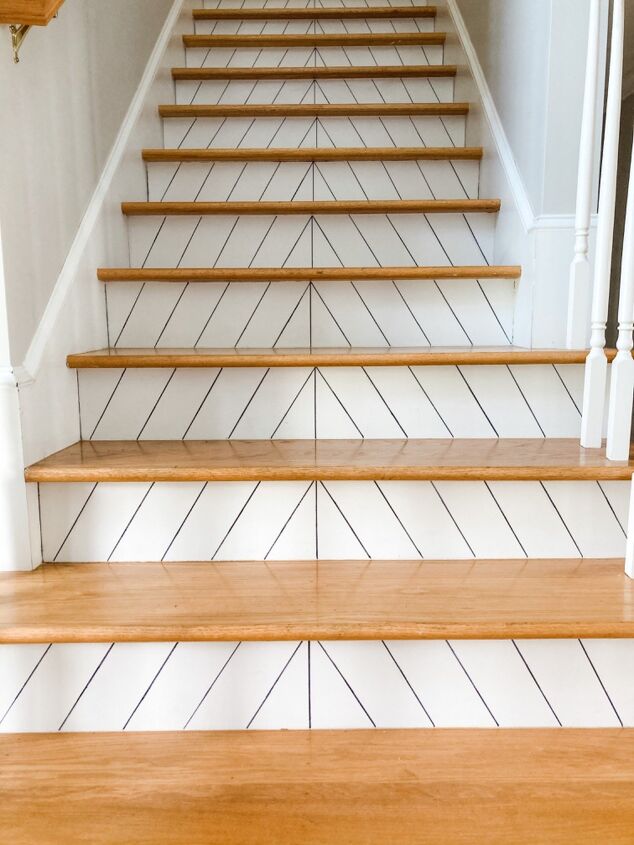 13 maneras en que la gente hizo sus casas ms hermosas con sharpies, Escaleras Sharpie Shiplap